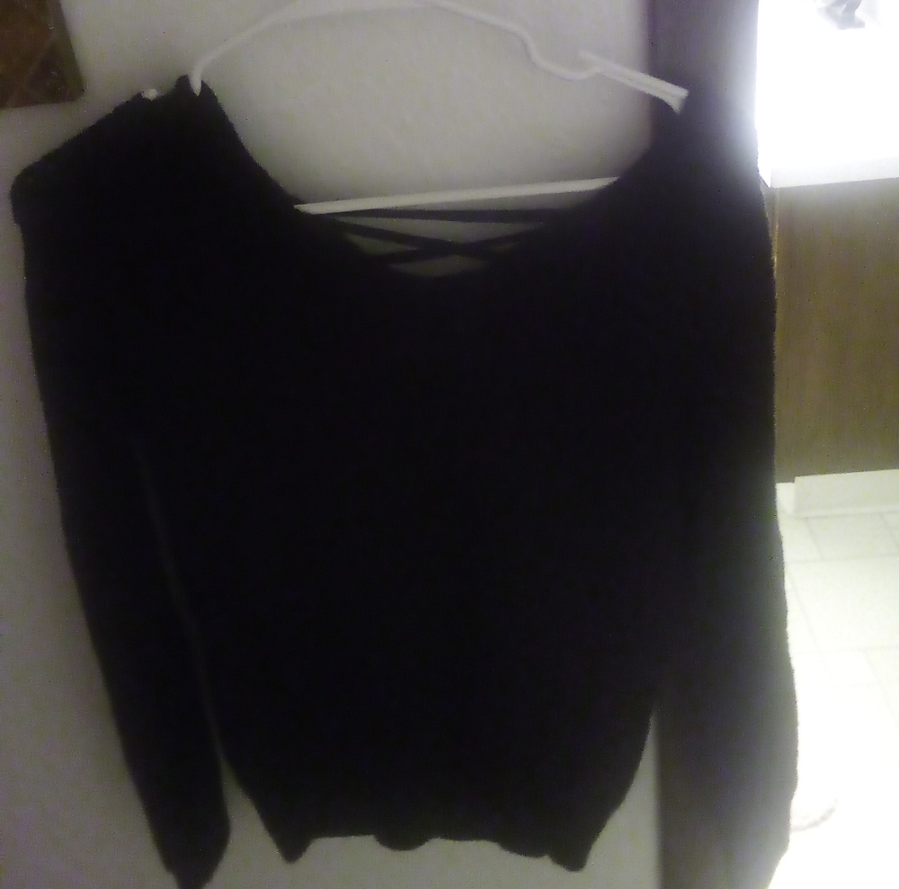 Sweater - Picture 2 of 7